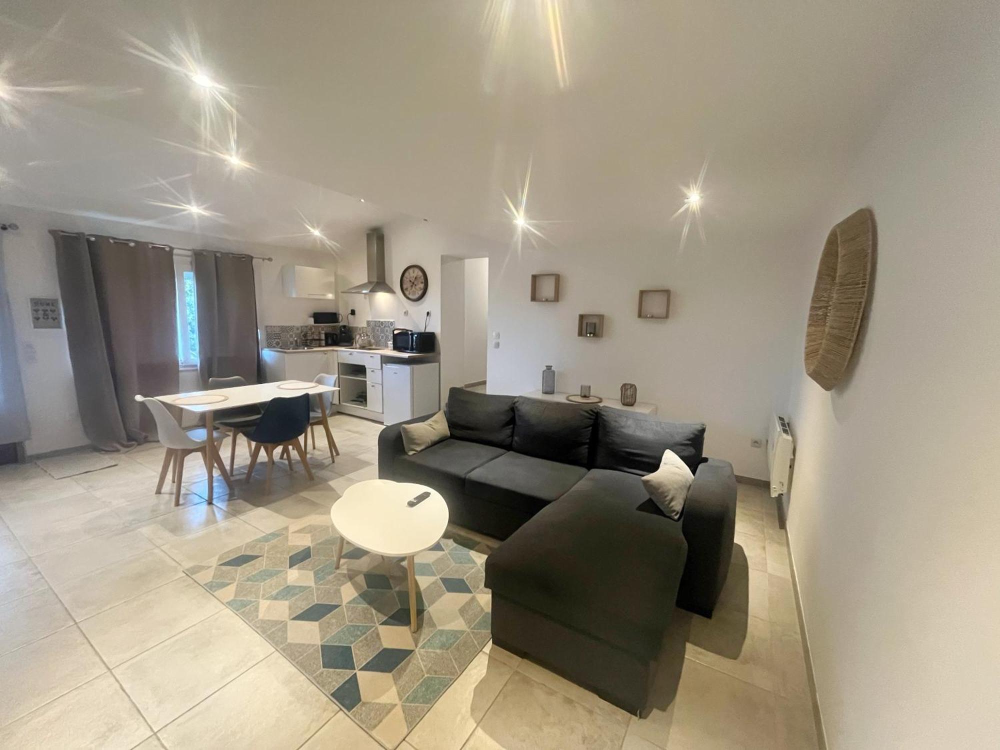 A Deux Pas Des Peniches Apartamento Castelsarrasin Exterior foto